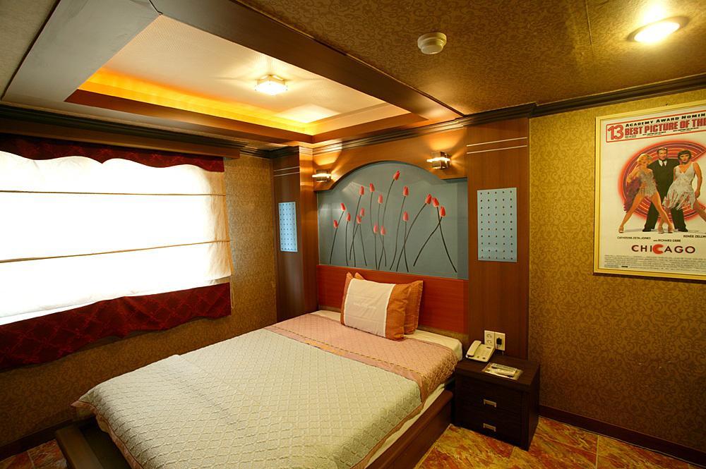 Movie Motel Jinju Zimmer foto